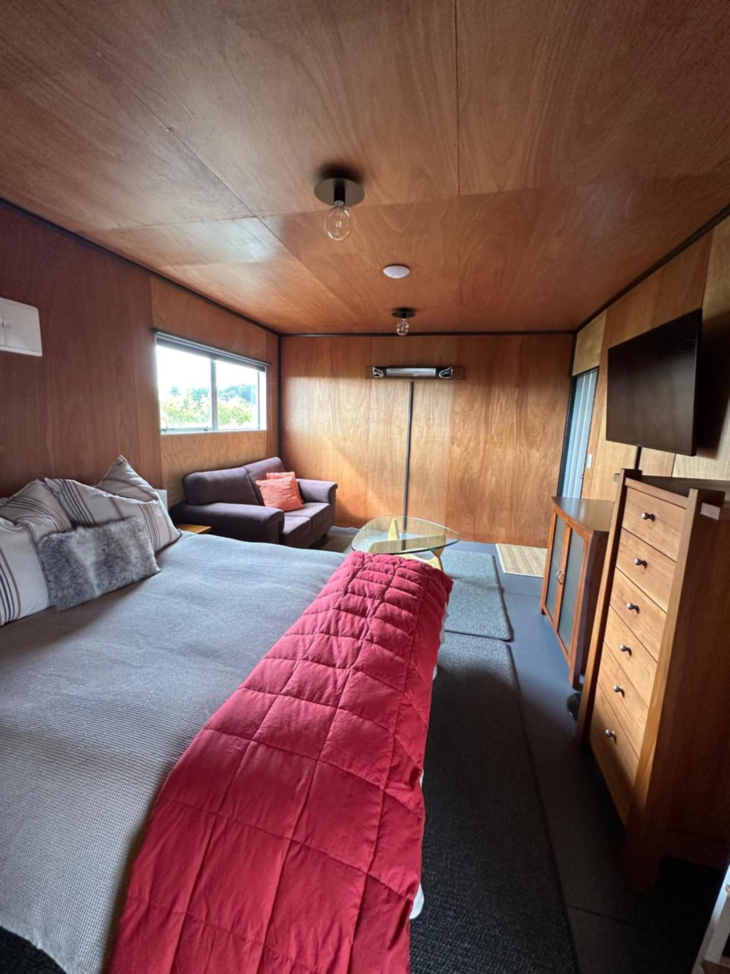 Ferienwohnung The Shed With A View Mahana Exterior foto