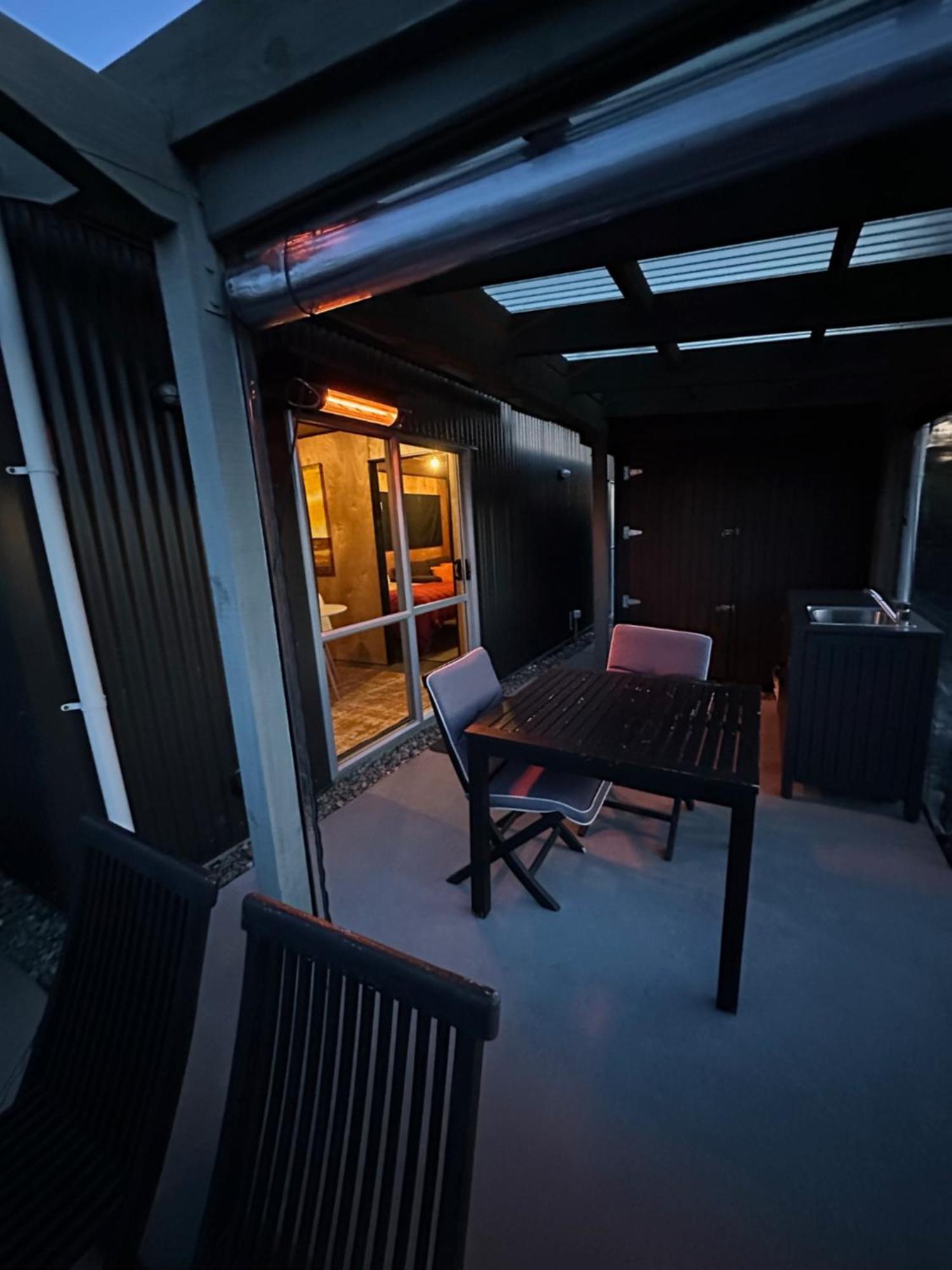 Ferienwohnung The Shed With A View Mahana Exterior foto